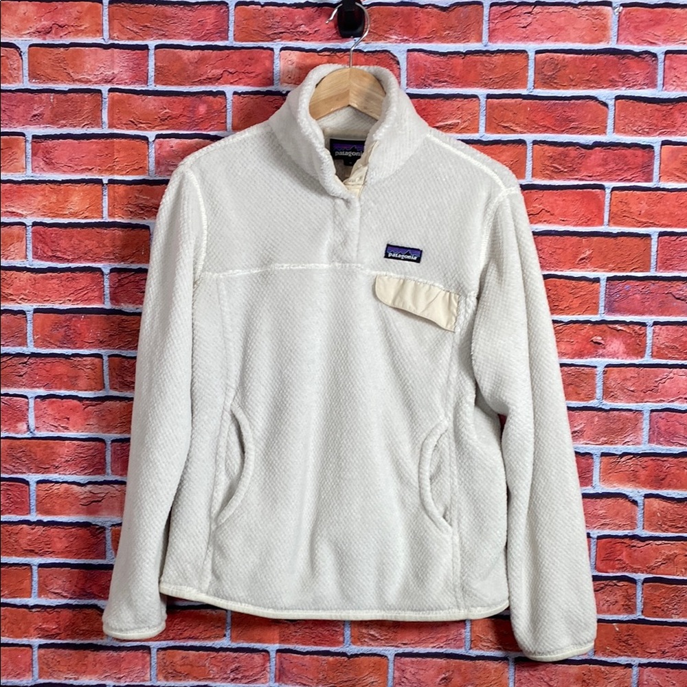 Patagonia Women’s Re-Tool Snap-T Pullover in Raw Linen White X Dye Size Medium